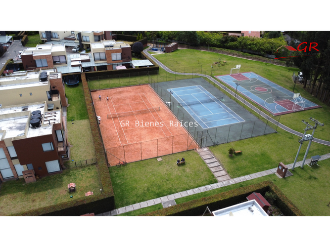 Casa de 4 alcobas en venta en Parcelas, Cota, 320 m² · foto 22 de 24