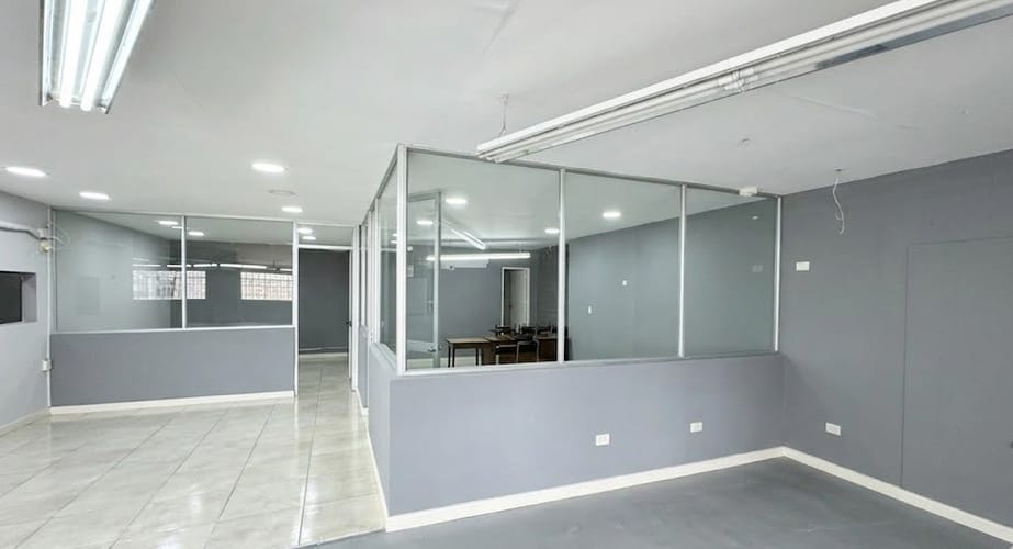 Bodega en arriendo en Colombia, Medellín, 520 m² · foto 6 de 7