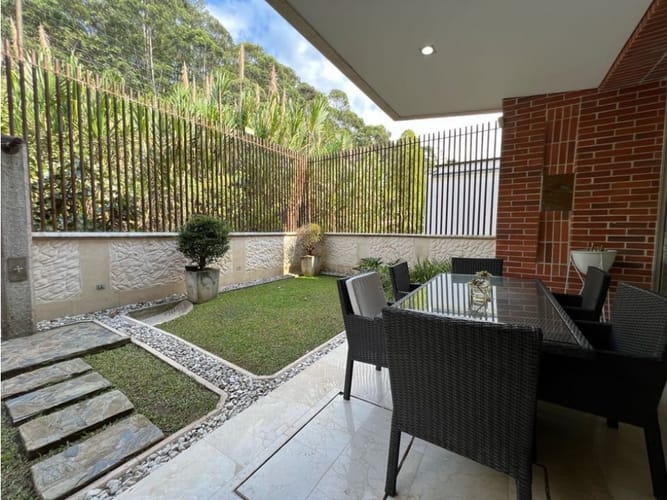 Casa de 5 alcobas en venta en Altos Del Poblado, Medellín, 680 m² · foto 7 de 24