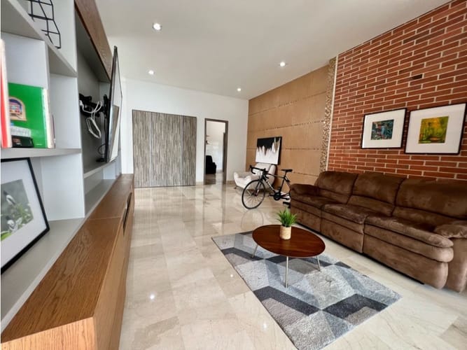 Casa de 5 alcobas en venta en Altos Del Poblado, Medellín, 680 m² · foto 13 de 24