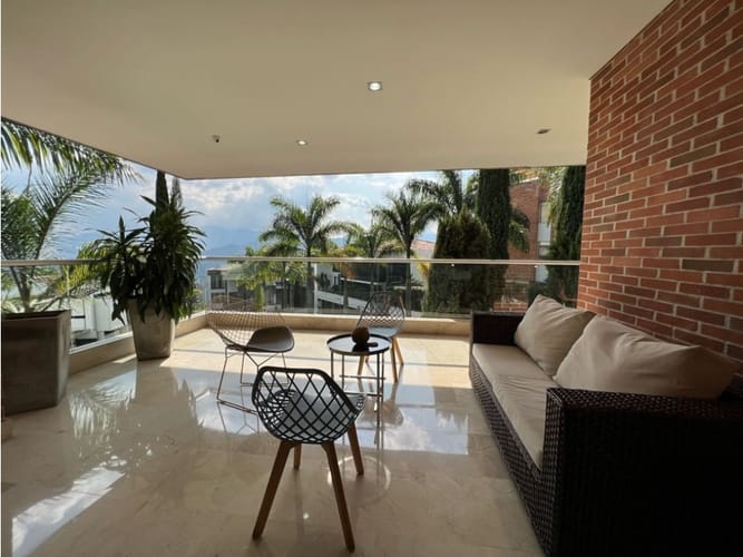 Casa de 5 alcobas en venta en Altos Del Poblado, Medellín, 680 m² · foto 16 de 24