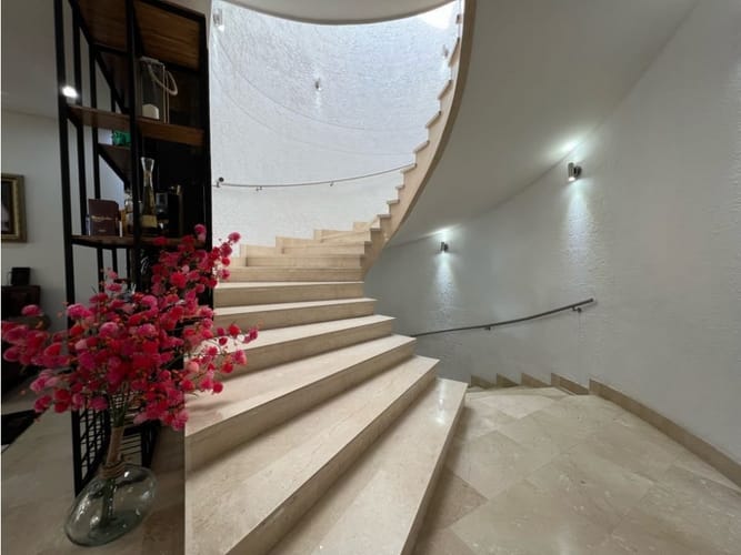 Casa de 5 alcobas en venta en Altos Del Poblado, Medellín, 680 m² · foto 21 de 24