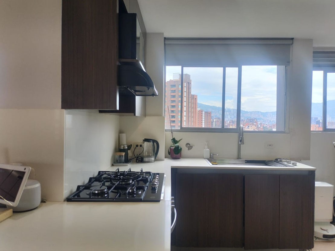 Apartamento en venta en El Poblado, Medellín · foto 6 de 19