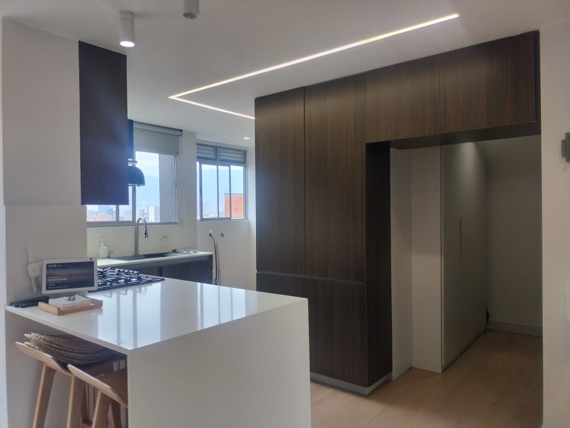 Apartamento en venta en El Poblado, Medellín · foto 8 de 19
