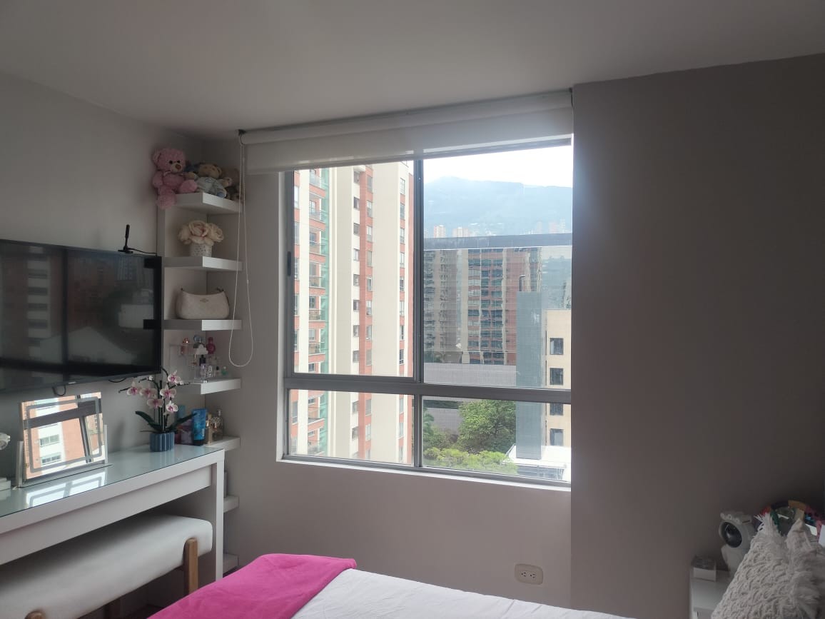 Apartamento en venta en El Poblado, Medellín · foto 9 de 19
