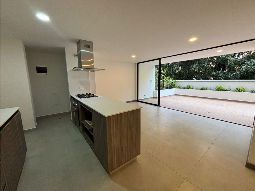 Apartamento en venta en El Salado, Envigado · foto 2 de 13