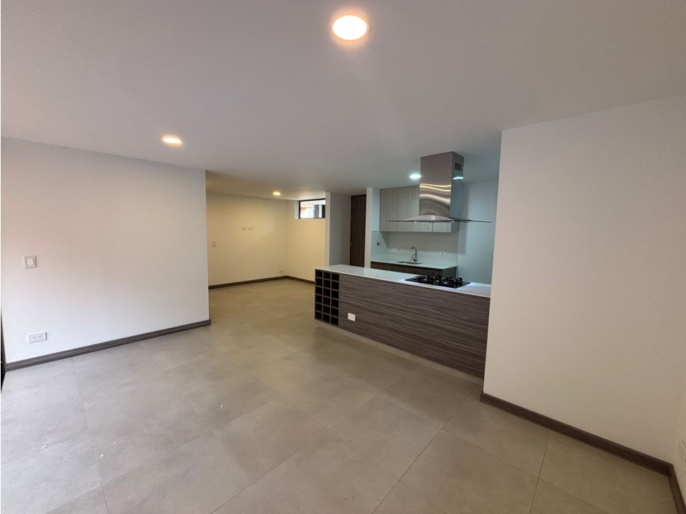 Apartamento en venta en El Salado, Envigado · foto 6 de 13