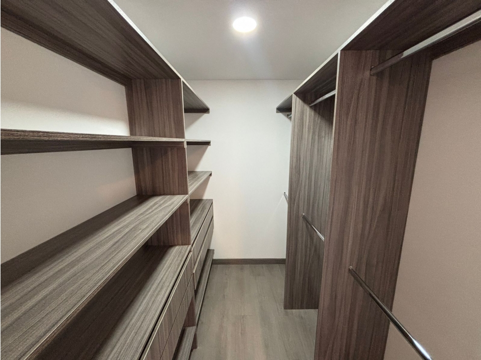 Apartamento en venta en El Salado, Envigado · foto 7 de 13