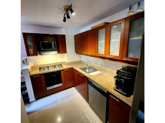 Apartaestudio en venta en Loma Del Chocho, Envigado, 142 m² · foto 3 de 19