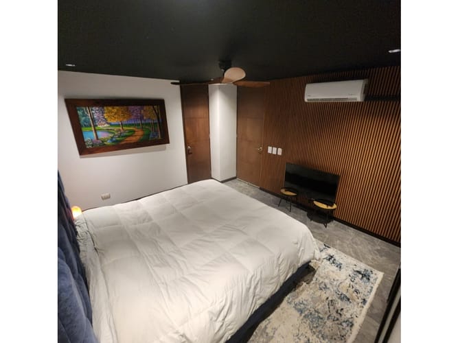 Apartaestudio en venta en Loma Del Chocho, Envigado, 142 m² · foto 13 de 19