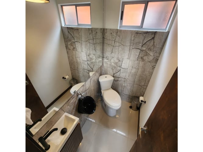 Apartaestudio en venta en Loma Del Chocho, Envigado, 142 m² · foto 19 de 19