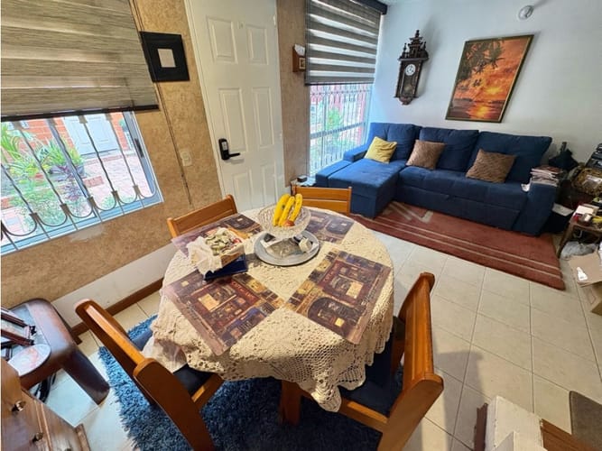 Casa de 4 alcobas en venta en El Redil, Bogotá, 72 m² · foto 2 de 24