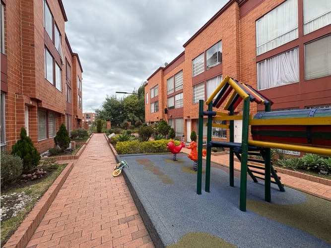 Casa de 4 alcobas en venta en El Redil, Bogotá, 72 m² · foto 21 de 24