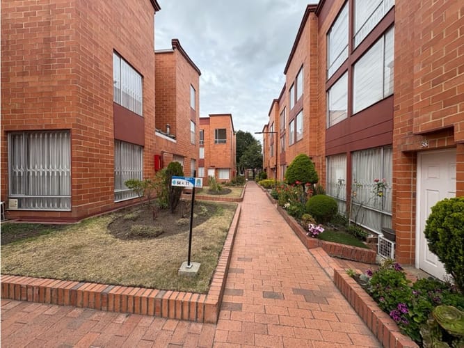 Casa de 4 alcobas en venta en El Redil, Bogotá, 72 m² · foto 22 de 24