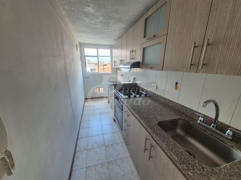 Apartamento en arriendo en Camino Verde, Envigado · foto 4 de 11