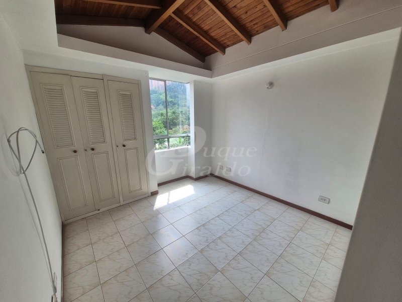 Apartamento en arriendo en Camino Verde, Envigado · foto 5 de 11