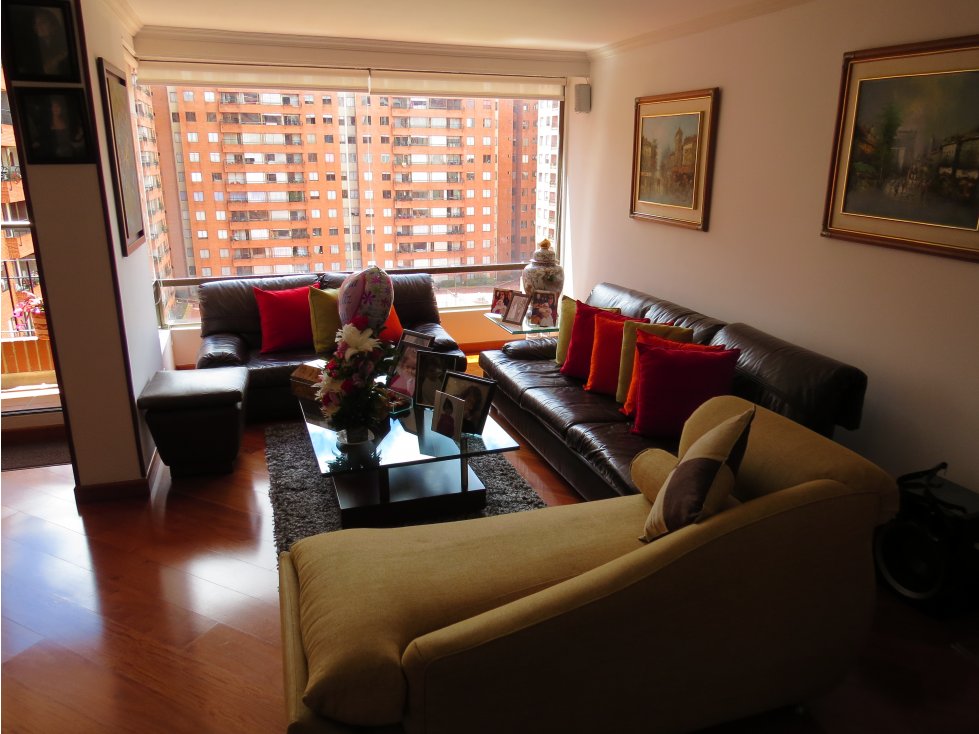 Apartamento en venta en Lagos De Cordoba, Bogotá · foto 4 de 24