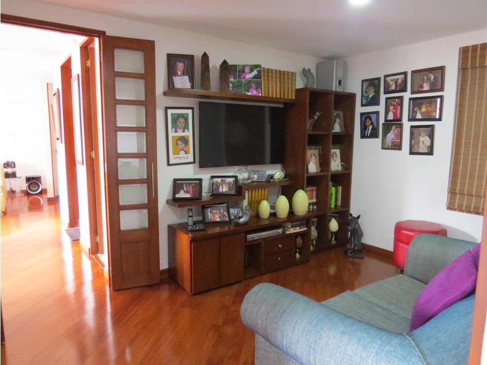 Apartamento en venta en Lagos De Cordoba, Bogotá · foto 18 de 24