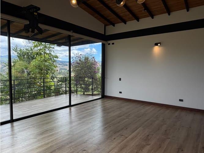 Casa de 3 alcobas en venta en Pantanillo, El Retiro, 424 m² · foto 16 de 24