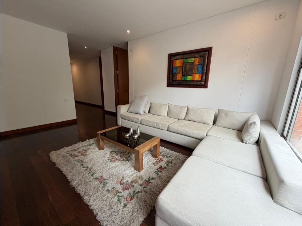 Apartamento en venta en Los Rosales, Bogotá · foto 4 de 14