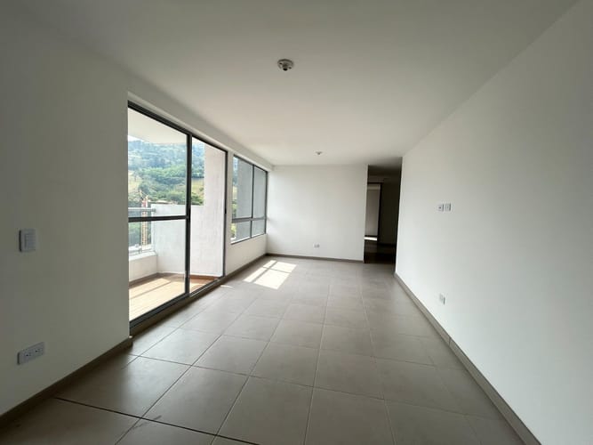 Apartamento de 3 alcobas en arriendo en Vereda Maria Auxiliadora, Envigado, 66 m² · foto 4 de 19