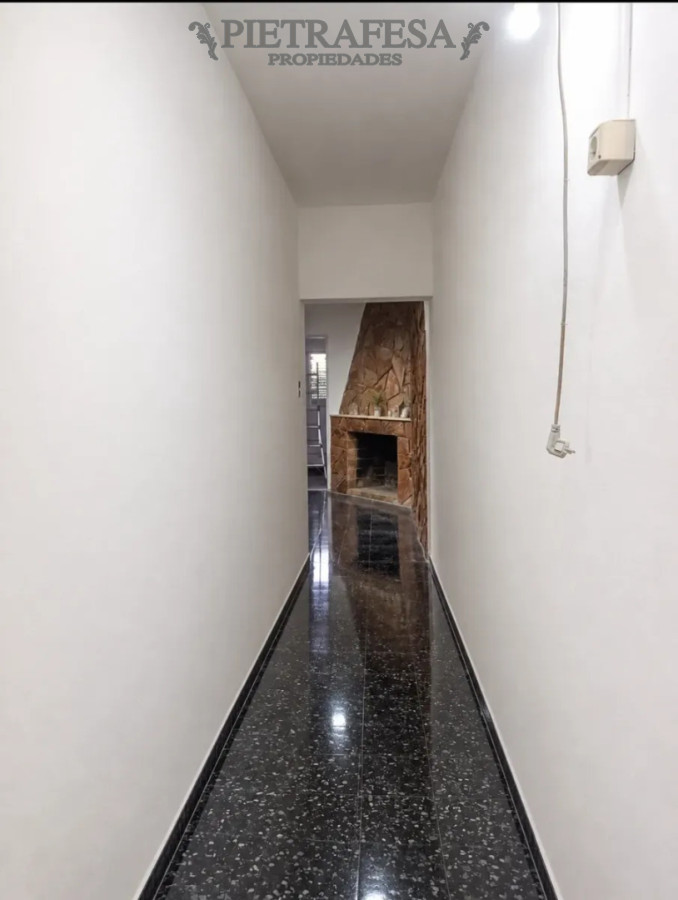 Casa en alquiler, 3 dormitorios, 2 baños, patio, cochera, barbacoa. Union. · Foto 8