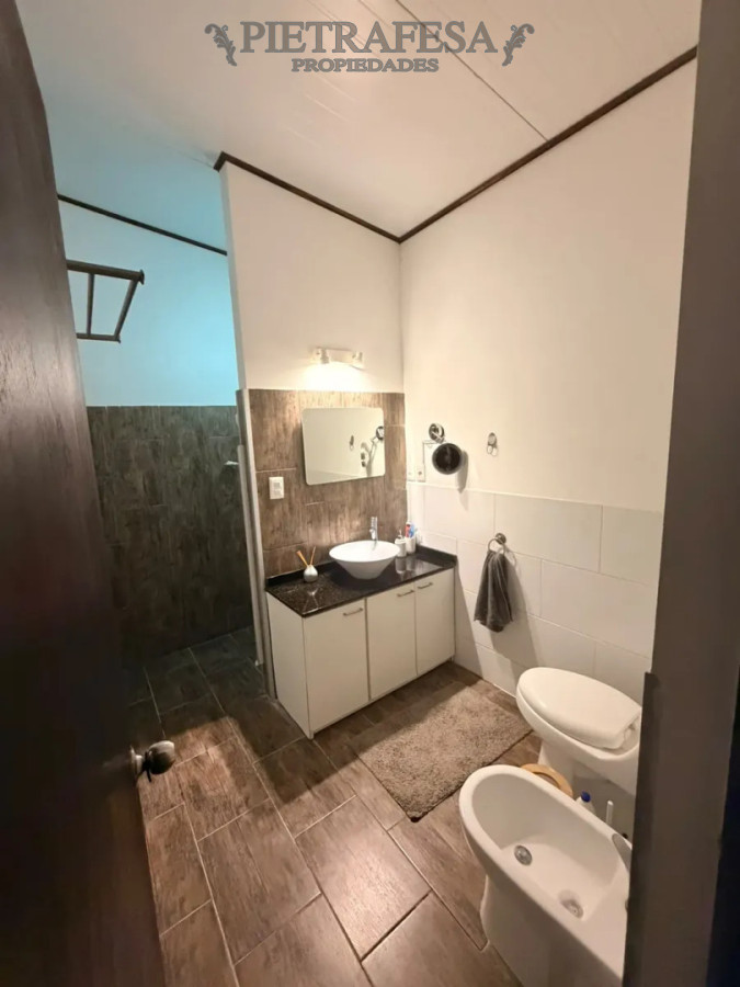 Casa en alquiler, 2 dormitorios, 1 baño, patio, barbacoa, cochera. Solymar. · Foto 10