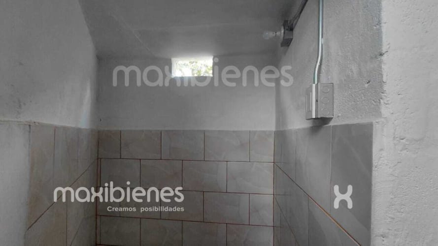 Bodega en arriendo en Las Brisas, La Estrella, 108 m² · foto 8 de 10
