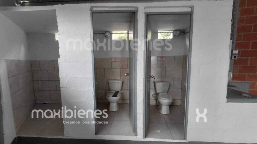 Bodega en arriendo en Las Brisas, La Estrella, 108 m² · foto 9 de 10