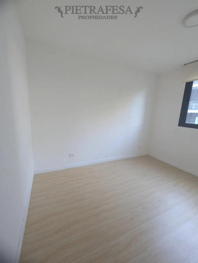 Apartamento en alquiler, 1 dormitorio, 1 baño, balcón, cochera. Prado. · Foto 6