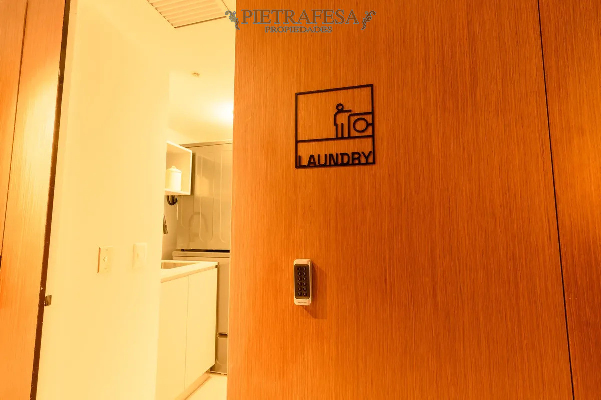 Apartamento en alquiler, 1 dormitorio, 1 baño, terraza, garaje. Centro. · Foto 10