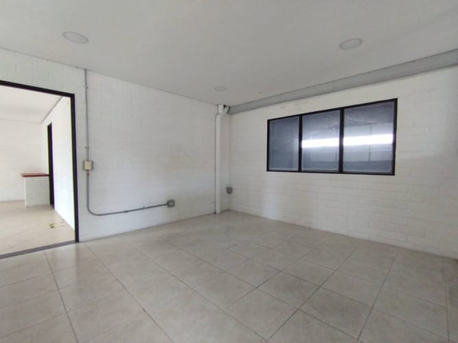 Bodega en arriendo en Zona Franca, Rionegro, 1167 m² · foto 23 de 24