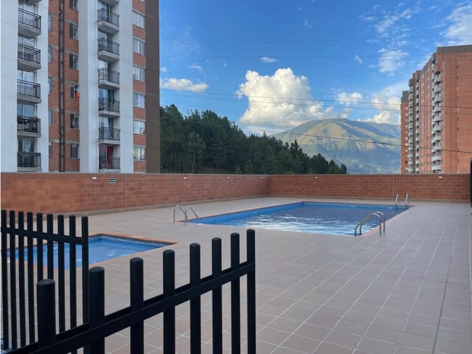 Apartamento de 3 alcobas en arriendo en Guayaquil, Medellín, 52 m² · foto 17 de 18
