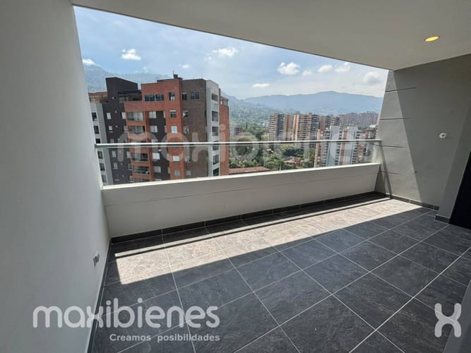 Apartamento de 2 alcobas en arriendo en Loma Del Escobero, Medellín, 95 m² · foto 5 de 17