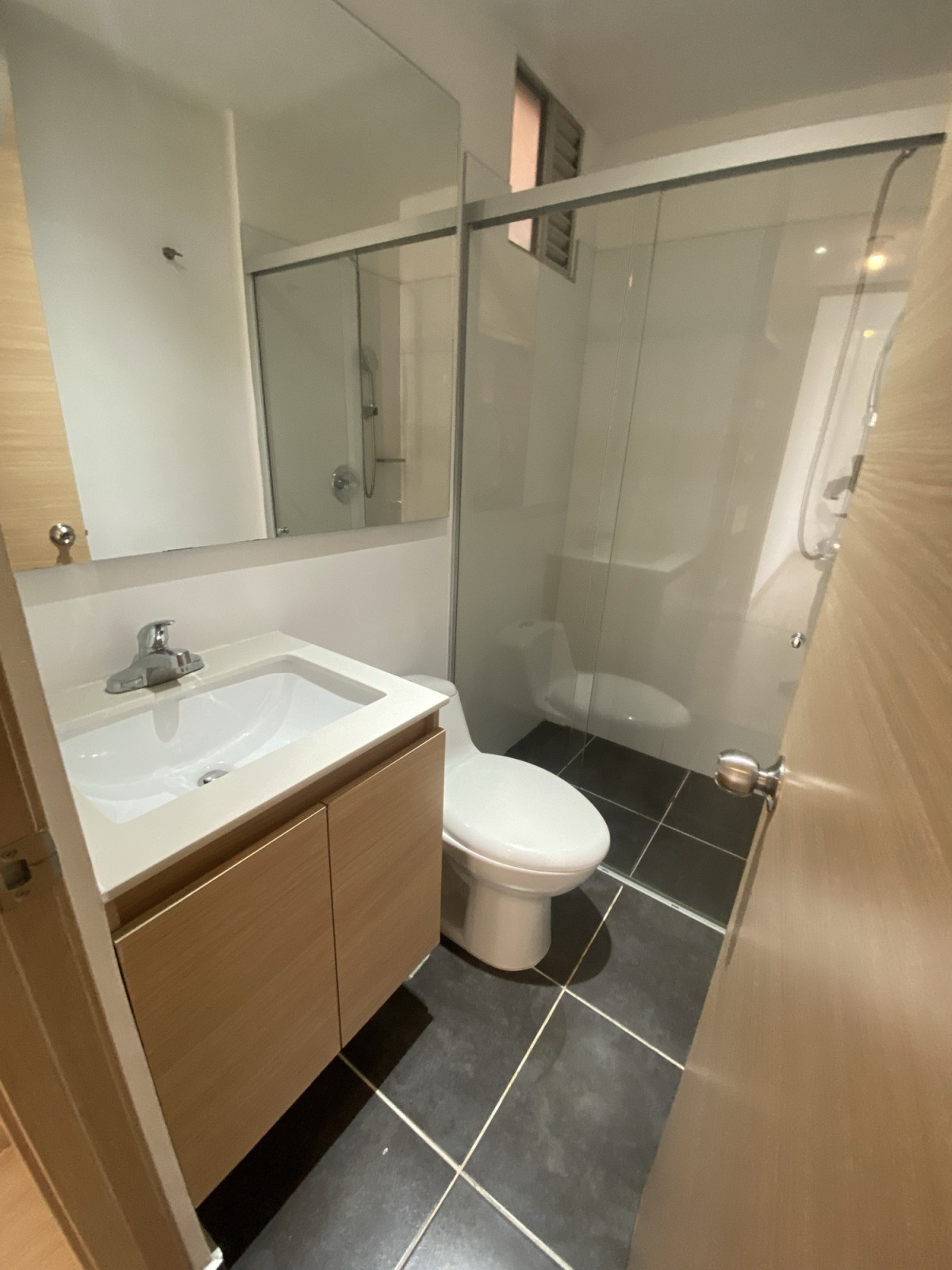 Apartamento en arriendo en Loma Del Esmeraldal, Envigado · foto 8 de 11