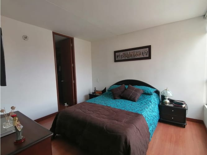 Apartamento de 3 alcobas en venta en La Magnolia, Madrid, 70 m² · foto 8 de 23