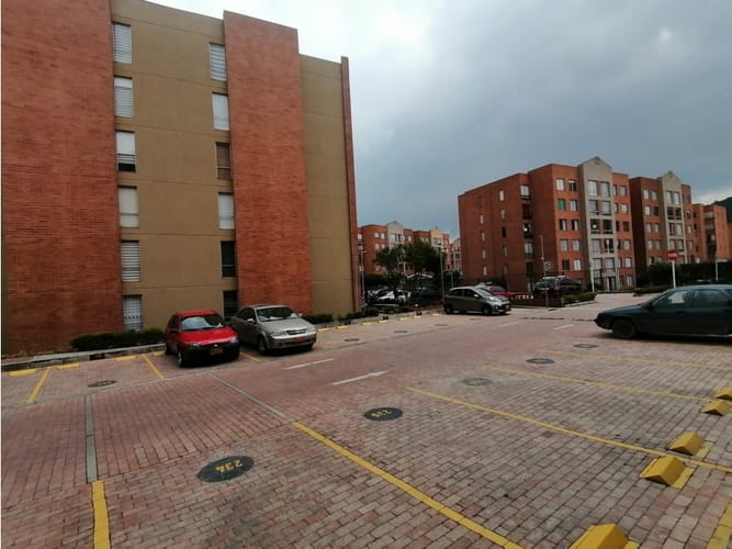 Apartamento de 3 alcobas en venta en La Magnolia, Madrid, 70 m² · foto 21 de 23
