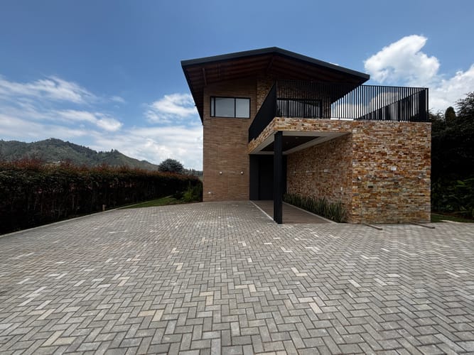 Casa de 4 alcobas en venta en El Retiro, 1000 m² · foto 9 de 24