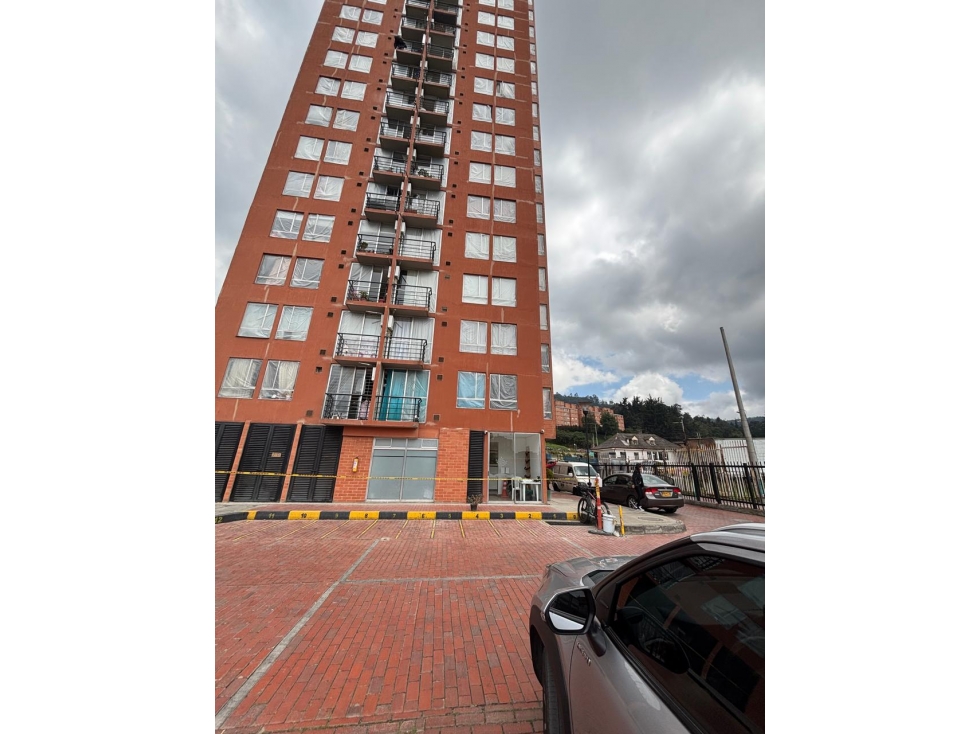 Apartamento en arriendo en Verbenal San Antonio, Bogotá · foto 8 de 24