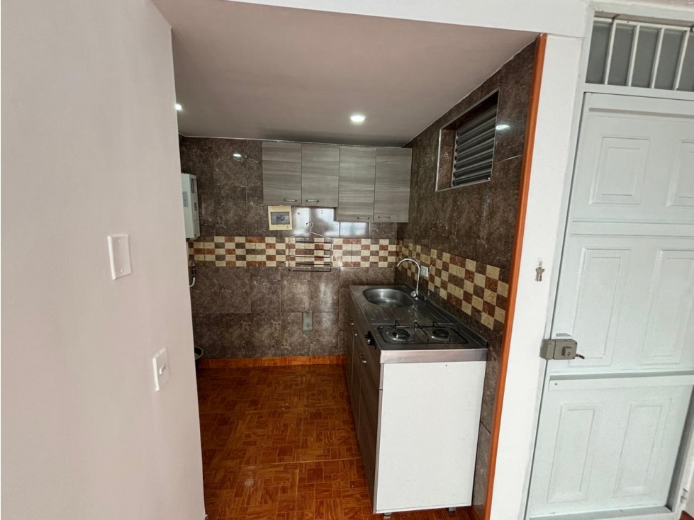 Apartamento en arriendo en Verbenal San Antonio, Bogotá · foto 10 de 24