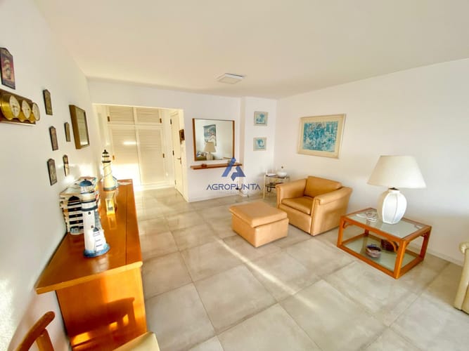 Apartamento en Peninsula, 3 dormitorios  con vista al puerto · Foto 2