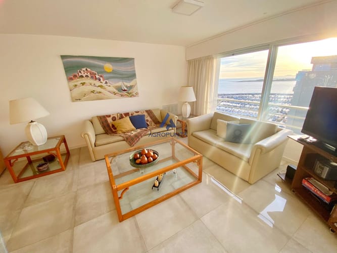 Apartamento en Peninsula, 3 dormitorios  con vista al puerto · Foto 3