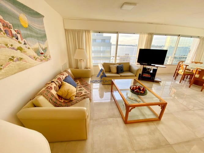 Apartamento en Peninsula, 3 dormitorios  con vista al puerto · Foto 4