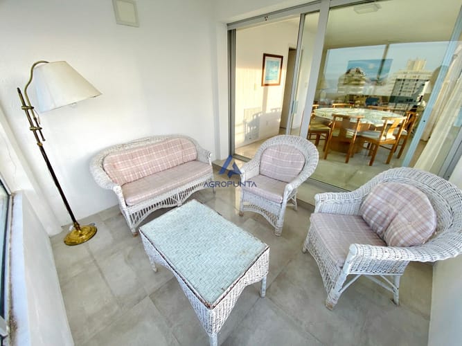 Apartamento en Peninsula, 3 dormitorios  con vista al puerto · Foto 8