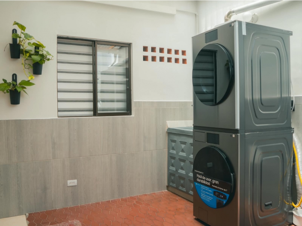 Apartamento en arriendo en Laureles, Medellín · foto 22 de 24