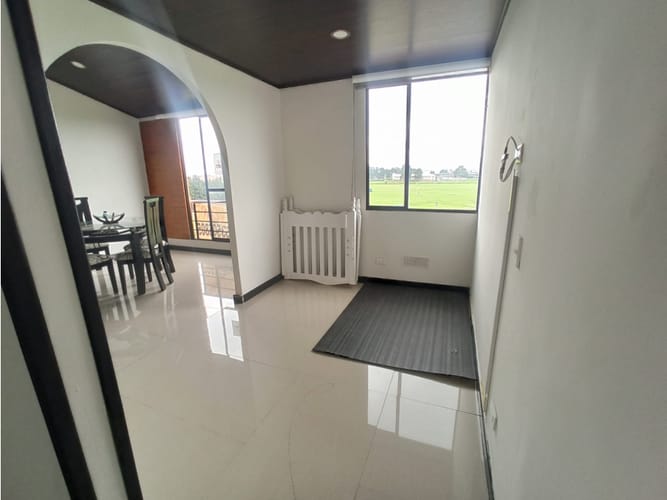 Apartamento de 3 alcobas en venta en El Cortijo, Madrid, 62 m² · foto 6 de 24