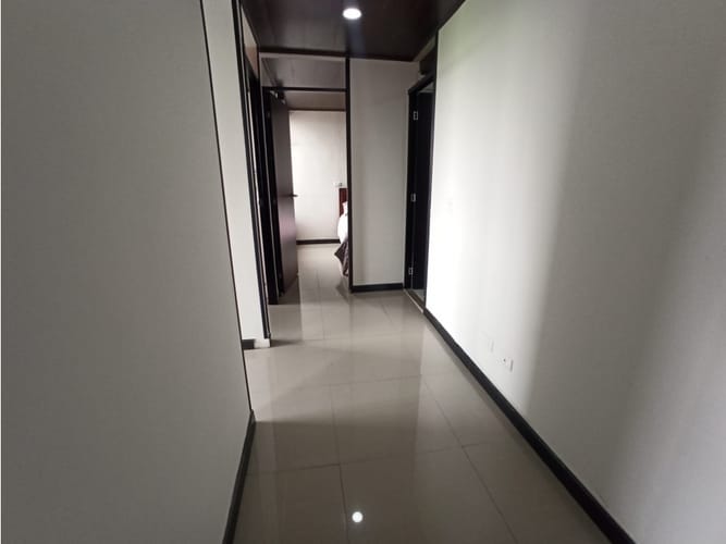 Apartamento de 3 alcobas en venta en El Cortijo, Madrid, 62 m² · foto 7 de 24