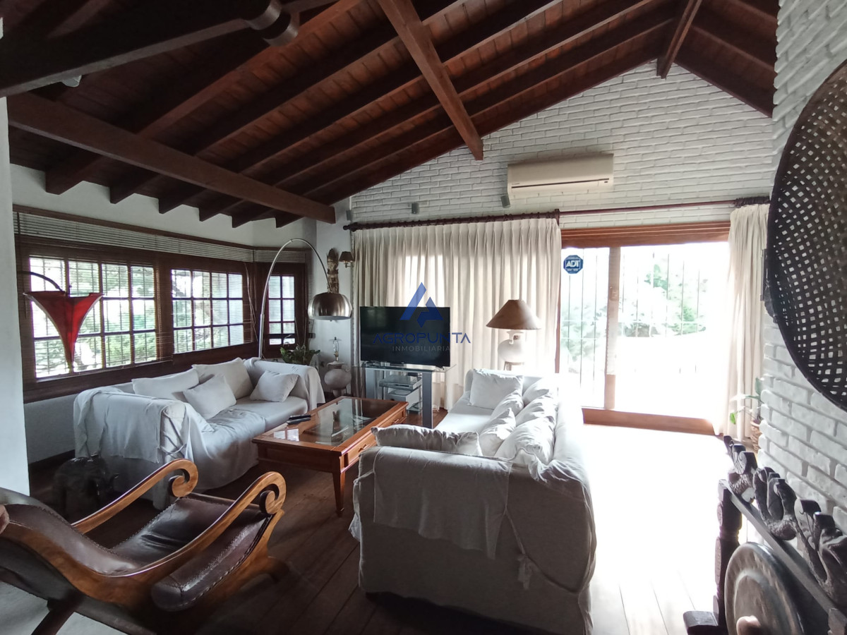 Casa en Mansa, 4 dormitorios, parada 16 · Foto 5