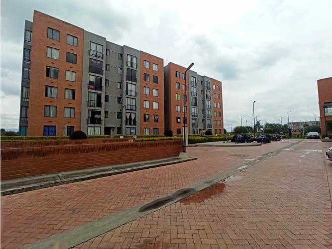 Apartamento de 3 alcobas en venta en El Cortijo, Madrid, 62 m² · foto 20 de 24