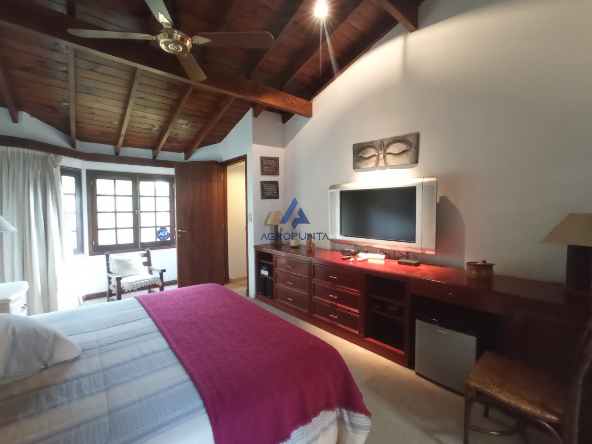 Casa en Mansa, 4 dormitorios, parada 16 · Foto 8